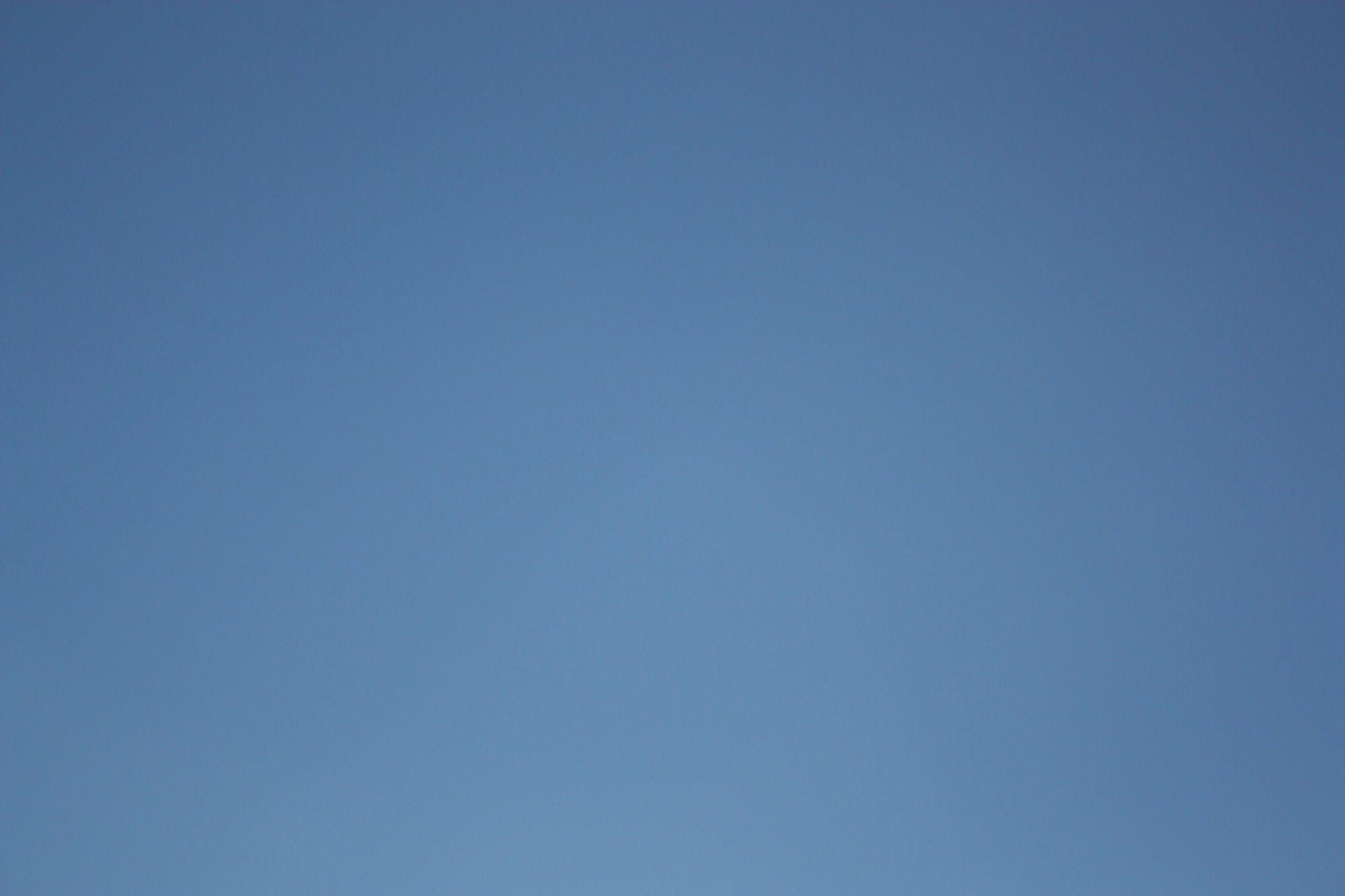 background-blue-cloudless-sky-matte-wallpaper-backdrop
